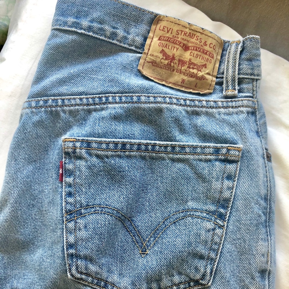 Vintage Levi’s 550 high waisted boyfriend jeans